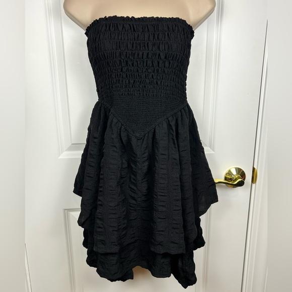 wild fable Dresses & Skirts - Wild Fable Elegant Black Strapless Dress